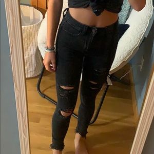 Black ripped skinny jeans